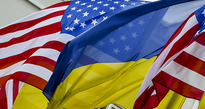 Флаги США и Украины Флаги США и Украины