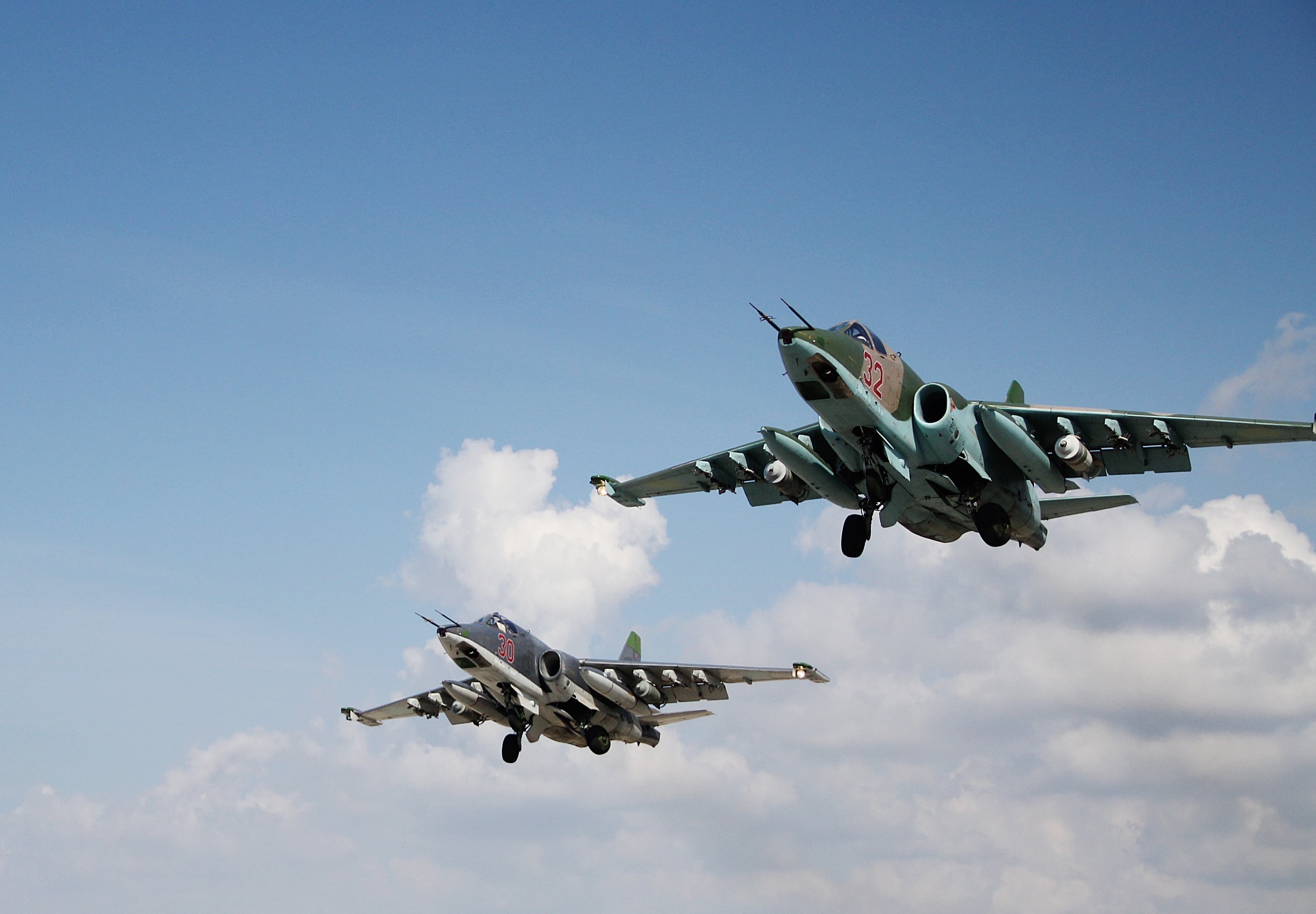 Российская боевая авиация на авиабазе Хмеймим в Сирии Российская боевая авиация на авиабазе Хмеймим в Сирии