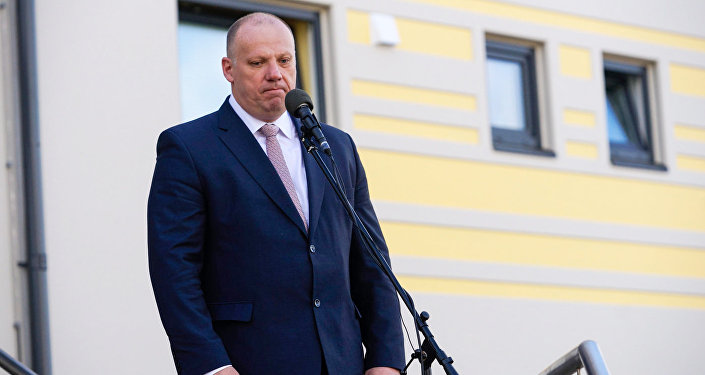 Министр обороны Латвии Раймонд Бергманис открыл новую казарму на авиабазе в Лиелварде. Архивное фото Министр обороны Латвии Раймонд Бергманис открыл новую казарму на авиабазе в Лиелварде. Архивное фото
