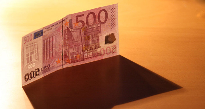 Kā Latvijai cauri plūst 1% visas pasaules dolāru darījumu. Foto no arhīva Kā Latvijai cauri plūst 1% visas pasaules dolāru darījumu. Foto no arhīva