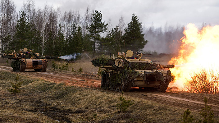 Основной боевой танк США M1A2 Abrams на международных учениях Summer Shield XIV Основной боевой танк США M1A2 Abrams на международных учениях Summer Shield XIV