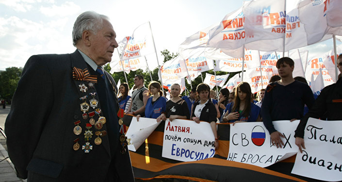 Mītiņš bijušā padomju partizāna Vasilija Kononova atbastam Maskavā. 2010. gads Mītiņš bijušā padomju partizāna Vasilija Kononova atbastam Maskavā. 2010. gads
