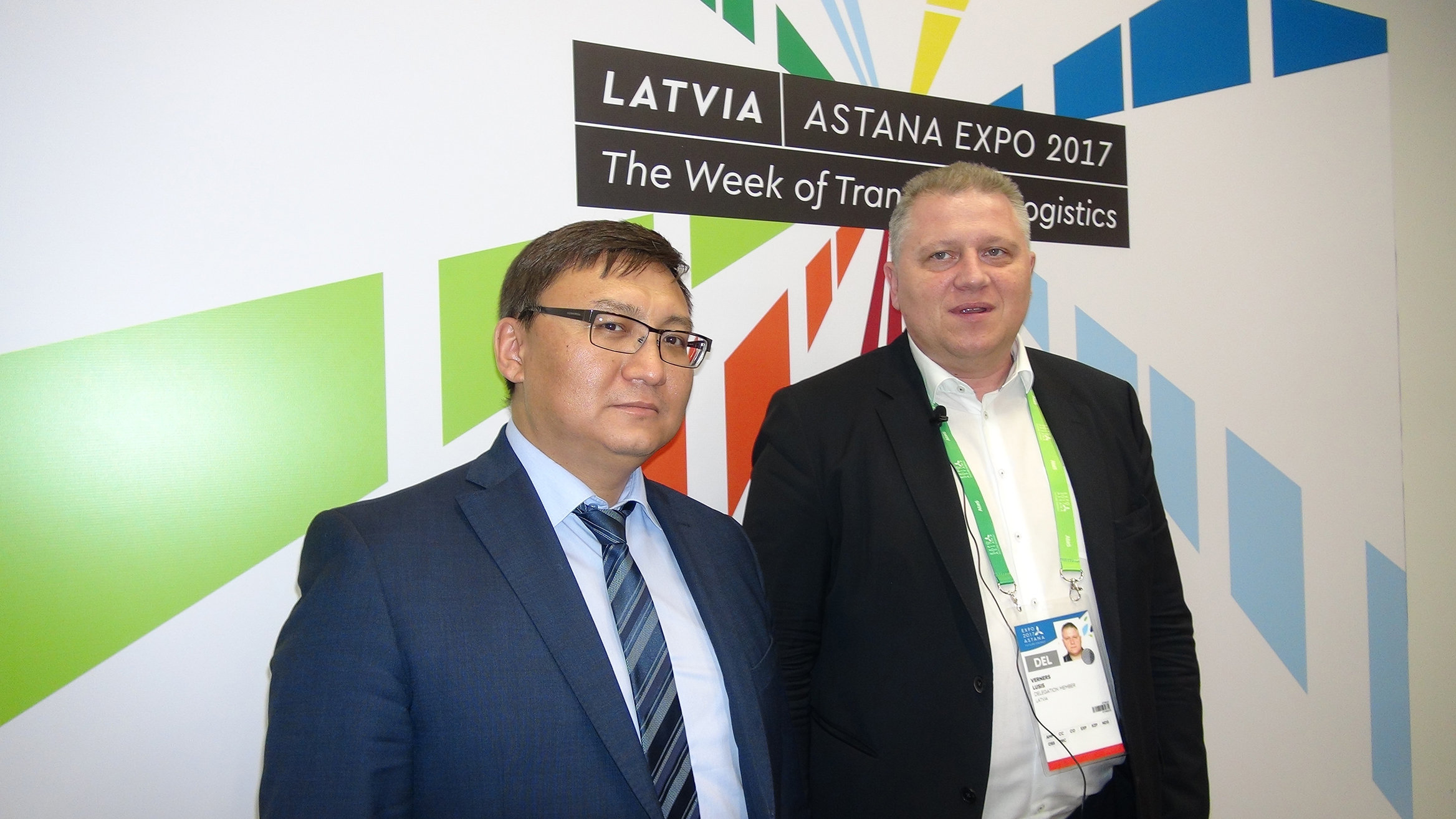 Директор департамента контейнерных перевозок KTZ Express Алмат Каримов и председатель правления LDz Logistika Вернерс Лусис Директор департамента контейнерных перевозок KTZ Express Алмат Каримов и председатель правления LDz Logistika Вернерс Лусис