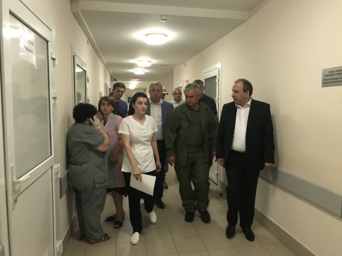 Рауль Хаджимба посетил в больнице пострадавших при взрыве в Приморском Рауль Хаджимба посетил в больнице пострадавших при взрыве в Приморском