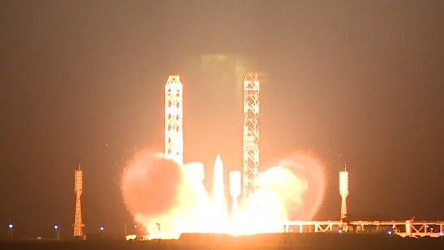 Успешный старт: с Байконура запустили ракету-носитель 