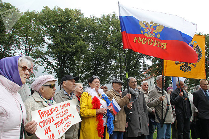 Мероприятие на площади Пилс, напротив президентского замка, где ровно 200 лет назад была установлена Колонна Победы Мероприятие на площади Пилс, напротив президентского замка, где ровно 200 лет назад была установлена Колонна Победы