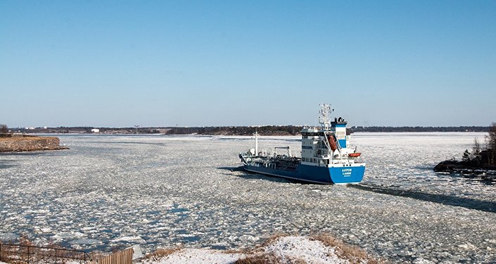 Финнский залив Балтийского моря зимой