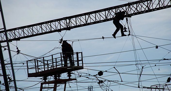 Elektriskā tīkla atjaunošanas darbi Elektriskā tīkla atjaunošanas darbi